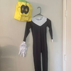⭐️Kids Black and White Costume with Yellow Hat/Mask⭐️